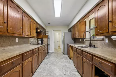 1047 Westlake Drive, DeSoto, TX 75115 - Photo 9