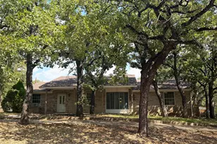 6628 Chilton Dr, North Richland Hills, TX 76182 - Photo 1