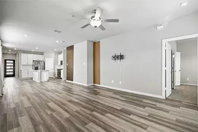 113 Greenbriar Drive, Princeton, TX 75071 - Photo 5