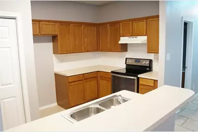 5920 Lovingham Court, Arlington, TX 76017 - Photo 5
