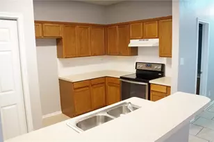 5920 Lovingham Ct, Arlington, TX 76017 - Photo 5