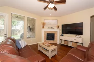 617 Rawlins Ln, Fort Worth, TX 76131 - Photo 17