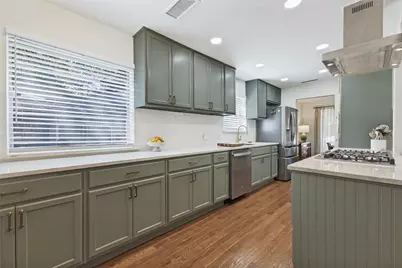 9864 Shoreview Road, Dallas, TX 75238 - Photo 11