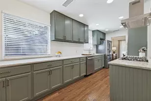 9864 Shoreview Rd, Dallas, TX 75238 - Photo 11