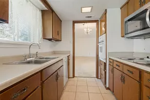 1633 Hanging Cliff Dr, Dallas, TX 75224 - Photo 21