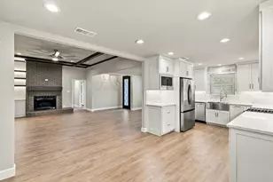2040 Aspen Pl, Lewisville, TX 75077 - Photo 9