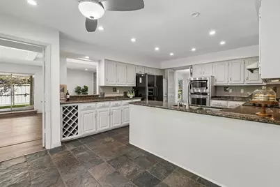6720 Robin Willow Court, Dallas, TX 75248 - Photo 9
