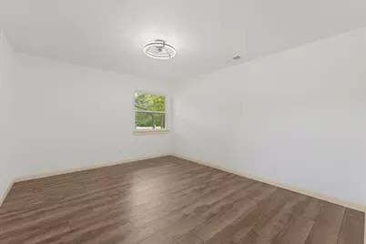 2002 Shawnee Street, Denton, TX 76209 - Photo 11