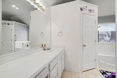 7925 Peregrine Trail, Arlington, TX 76001 - Photo 25