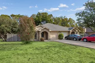 1613 19th St, Plano, TX 75074 - Photo 3