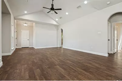 207 Ennis Street, Waxahachie, TX 75165 - Photo 3