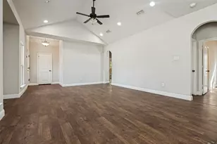 207 Ennis St, Waxahachie, TX 75165 - Photo 3