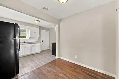 1001 Preston Street, Waco, TX 76704 - Photo 3