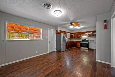 2710 W Walker Street, Denison, TX 75020 - Photo 9