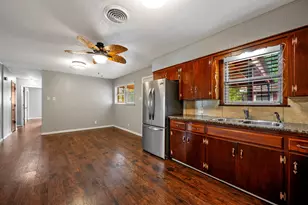 2710 W Walker St, Denison, TX 75020 - Photo 13