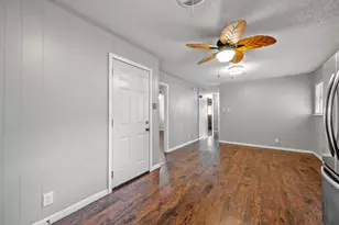 2710 W Walker St, Denison, TX 75020 - Photo 7