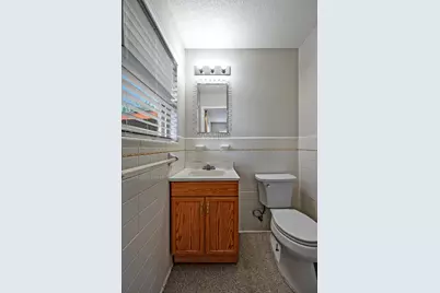 2710 W Walker Street, Denison, TX 75020 - Photo 17