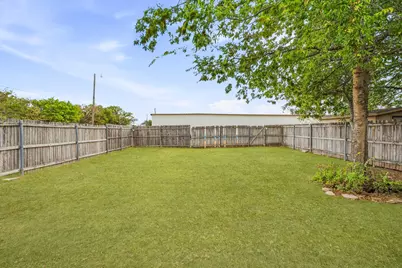 300 Wedgewood Drive, Stephenville, TX 76401 - Photo 21