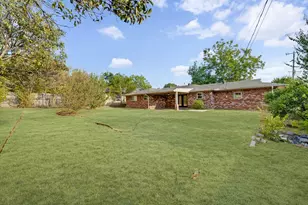 7005 Oakland Ln, North Richland Hills, TX 76180 - Photo 21
