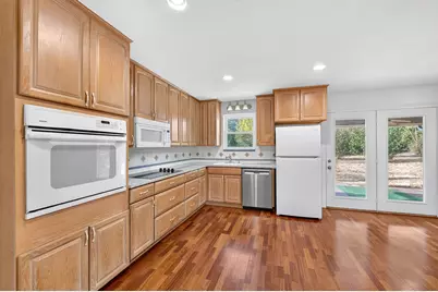 7005 Oakland Lane, North Richland Hills, TX 76180 - Photo 5