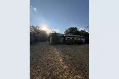 321 Quail Creek Drive, Crowley, TX 76036 - Photo 13