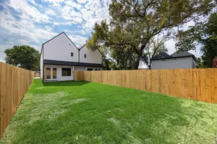 1643 Faye St, Dallas, TX 75215 - Photo 27