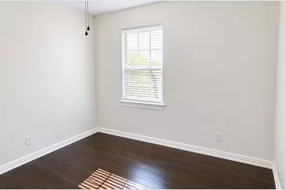 2250 Mail Avenue, Dallas, TX 75235 - Photo 5