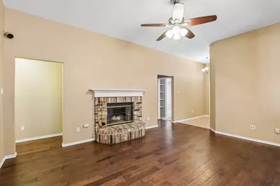 5558 Heatherglen Terrace, Fort Worth, TX 76179 - Photo 5