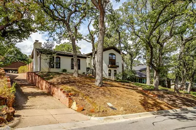 1500 Cienegas Circle, Fort Worth, TX 76112 - Photo 3