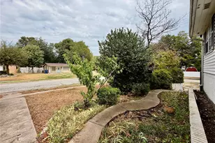 1300 Elmhurst Dr, Garland, TX 75041 - Photo 7