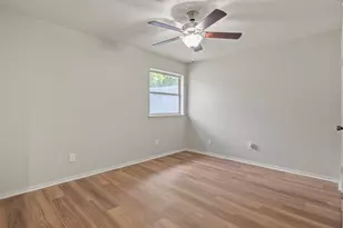 2523 Avonhill Dr, Arlington, TX 76015 - Photo 11
