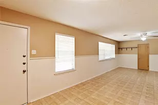 3208 Avon Dr, Denton, TX 76209 - Photo 9