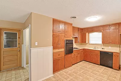 3208 Avon Drive, Denton, TX 76209 - Photo 11