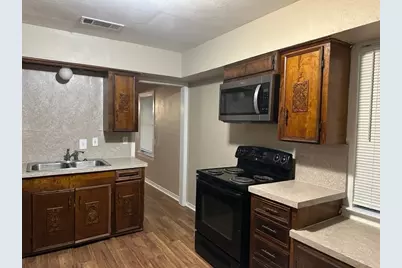 2506 Bethurum Avenue, Dallas, TX 75215 - Photo 1