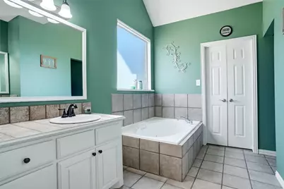 108 Wooley Court, Weatherford, TX 76085 - Photo 17