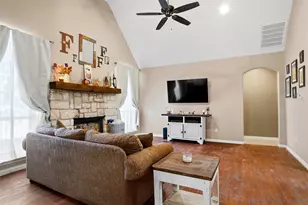 108 Wooley Ct, Weatherford, TX 76085 - Photo 9