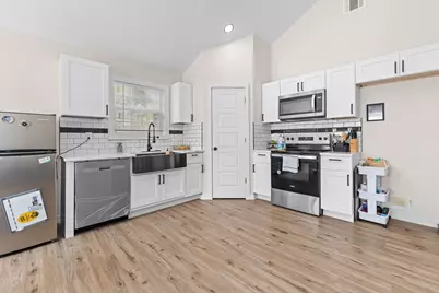 5811 Lake Granbury Trail, Granbury, TX 76048 - Photo 5