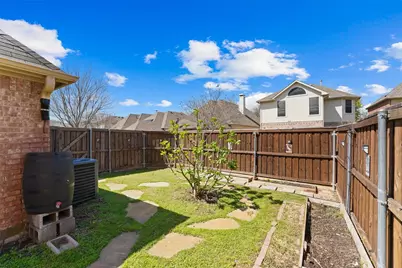 8609 Old Oak Drive, Irving, TX 75063 - Photo 15
