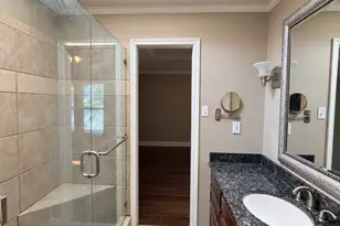 4916 Canberra Ln, Arlington, TX 76017 - Photo 13