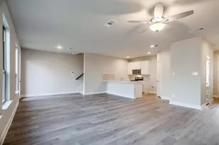 802 Homeplace Cir, Mansfield, TX 76063 - Photo 9