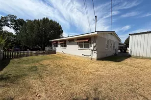 811 N Grant Dr, Sherman, TX 75092 - Photo 11