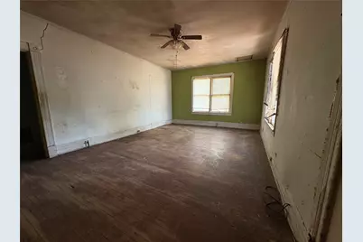 808 W 11th Avenue, Corsicana, TX 75110 - Photo 15