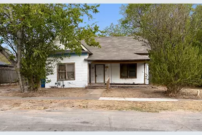 808 W 11th Avenue, Corsicana, TX 75110 - Photo 13