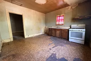808 W 11th Ave, Corsicana, TX 75110 - Photo 23