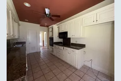 1820 Maplewood Avenue, Corsicana, TX 75110 - Photo 15