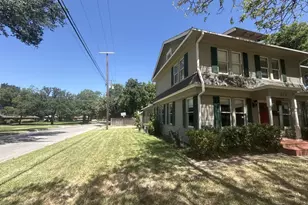 1820 Maplewood Ave, Corsicana, TX 75110 - Photo 3