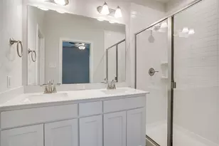 800 Homeplace Cir, Mansfield, TX 76063 - Photo 35