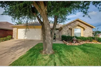 6200 Pierce Arrow Drive, Arlington, TX 76001 - Photo 1