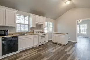 2620 Wilkinson Ave, Fort Worth, TX 76103 - Photo 11