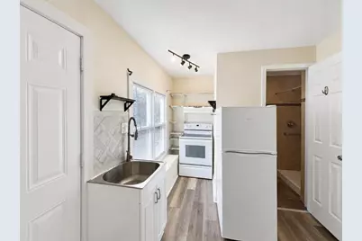 933 Gillham Road #B, Fort Worth, TX 76114 - Photo 3